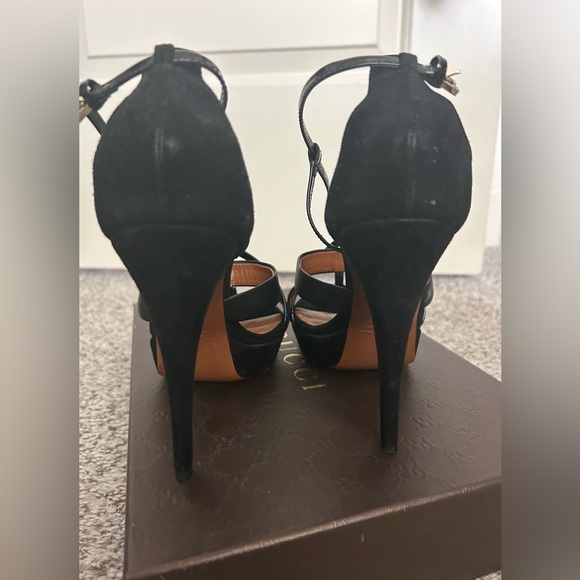 Authentic Gucci Cross Strap sandal Heels size 38